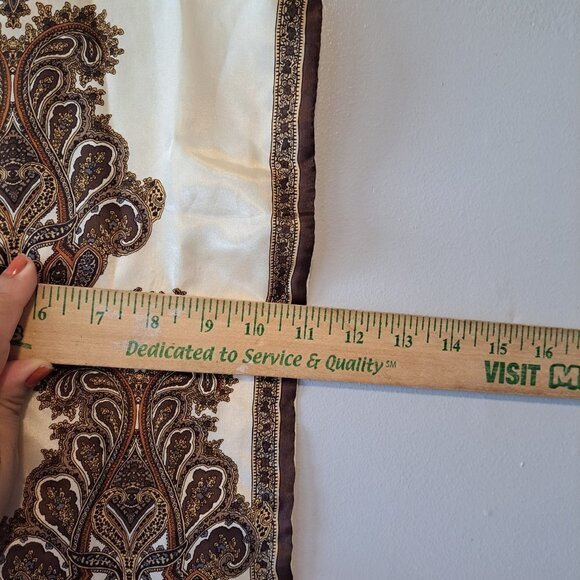 Preswick and Moore  Rectangular Scarf Paisley Print  100 % Linen Linings 100 % - Picture 4 of 10